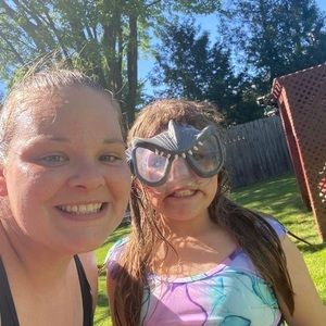 Meet your Posher, Kendra